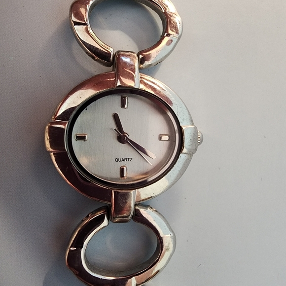 Accessories - Silver Quartz Women's Watch #12